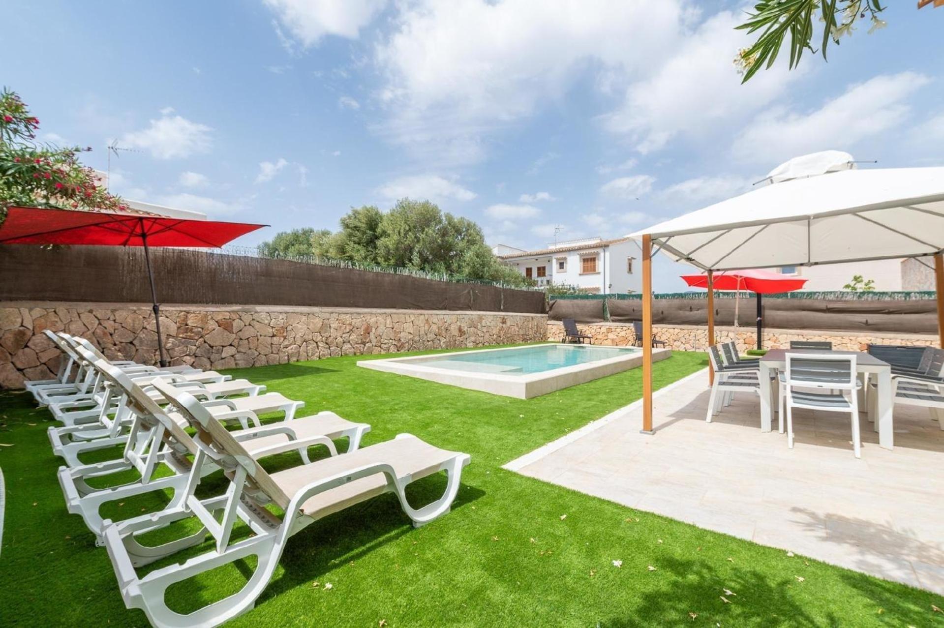 Mit Privatpool Fuer 8 Personen Ca 176 Qm In Portocolom, Mallorca Suedostkueste Von Mallorca *