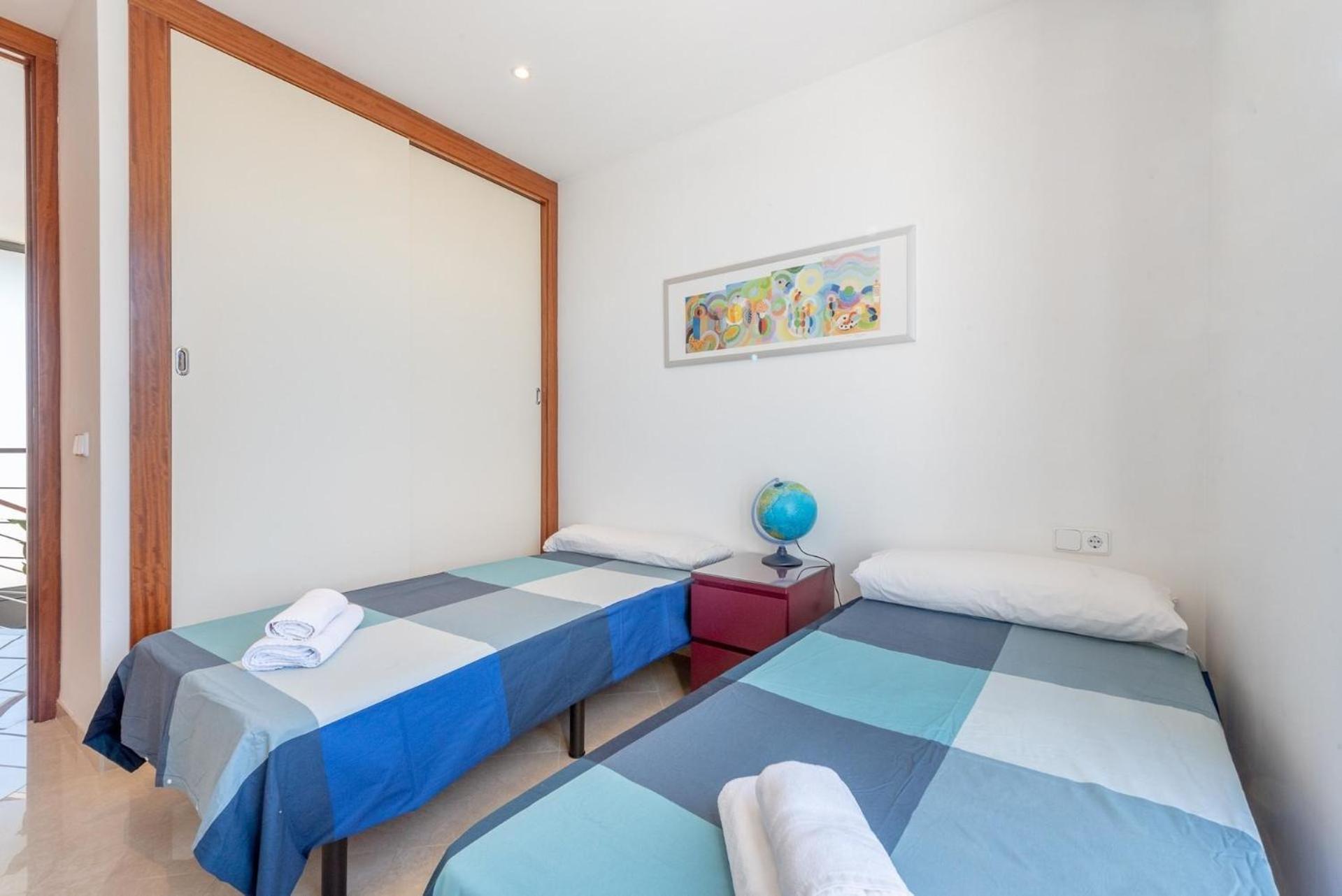 Mit Privatpool Fuer 8 Personen Ca 176 Qm In Portocolom, Mallorca Suedostkueste Von Mallorca Ferienhaus *